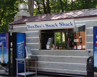 DanDee's Snack Shack Put In Bay